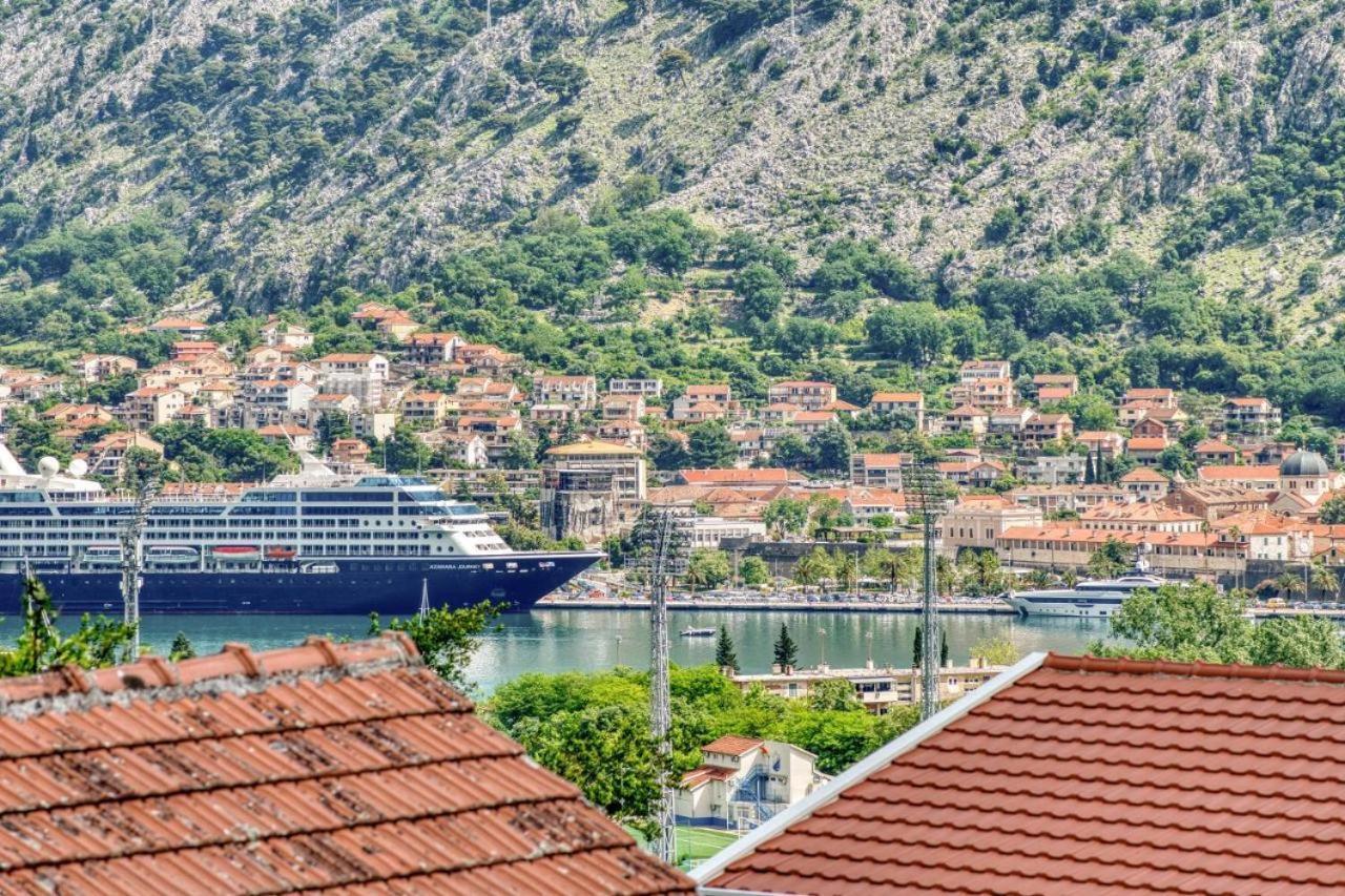 Villa Underhill Royal View Kotor Exterior foto